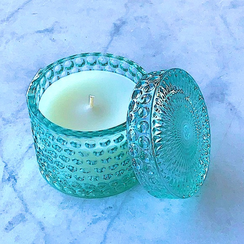 SUSAN JACOBS NEW YORK CANDLE PEACOCK LILYY NEW 1 WICK PEACOCK GREEN CRYSTAL